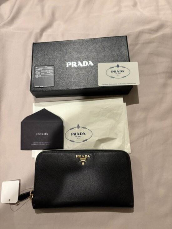 Prada Accessories - PRADA Saffiano leather zippy wallet